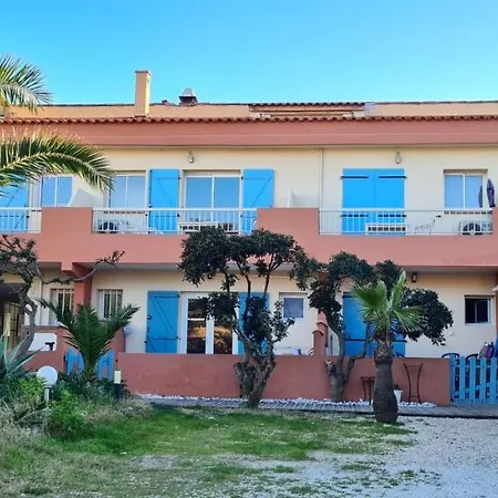 Lägenhet A Hyeres, 20 M², Jardin Et Parking Prive Hyères