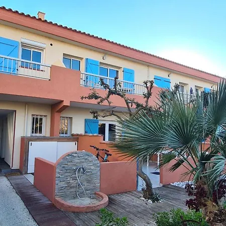 Appartamento à Hyères, 20 M², Jardin Et Parking Privé
