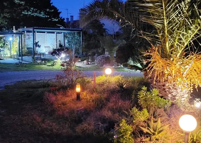 Lejlighed A Hyeres, 20 M², Jardin Et Parking Prive *