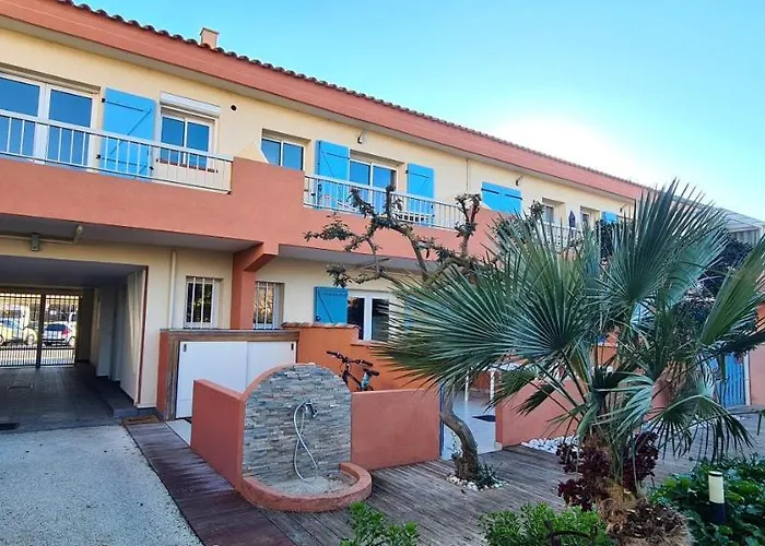 A Hyeres, 20 M², Jardin Et Parking Prive Lejlighed *