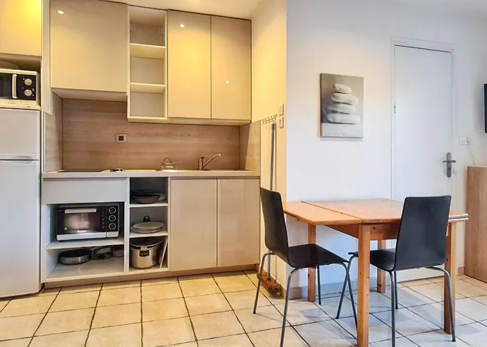 Lejlighed A Hyeres, 20 M², Jardin Et Parking Prive